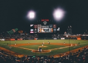 体育赛事直播-久保建英的压制级艺术，拜仁高效击溃皇家社会的战术启示